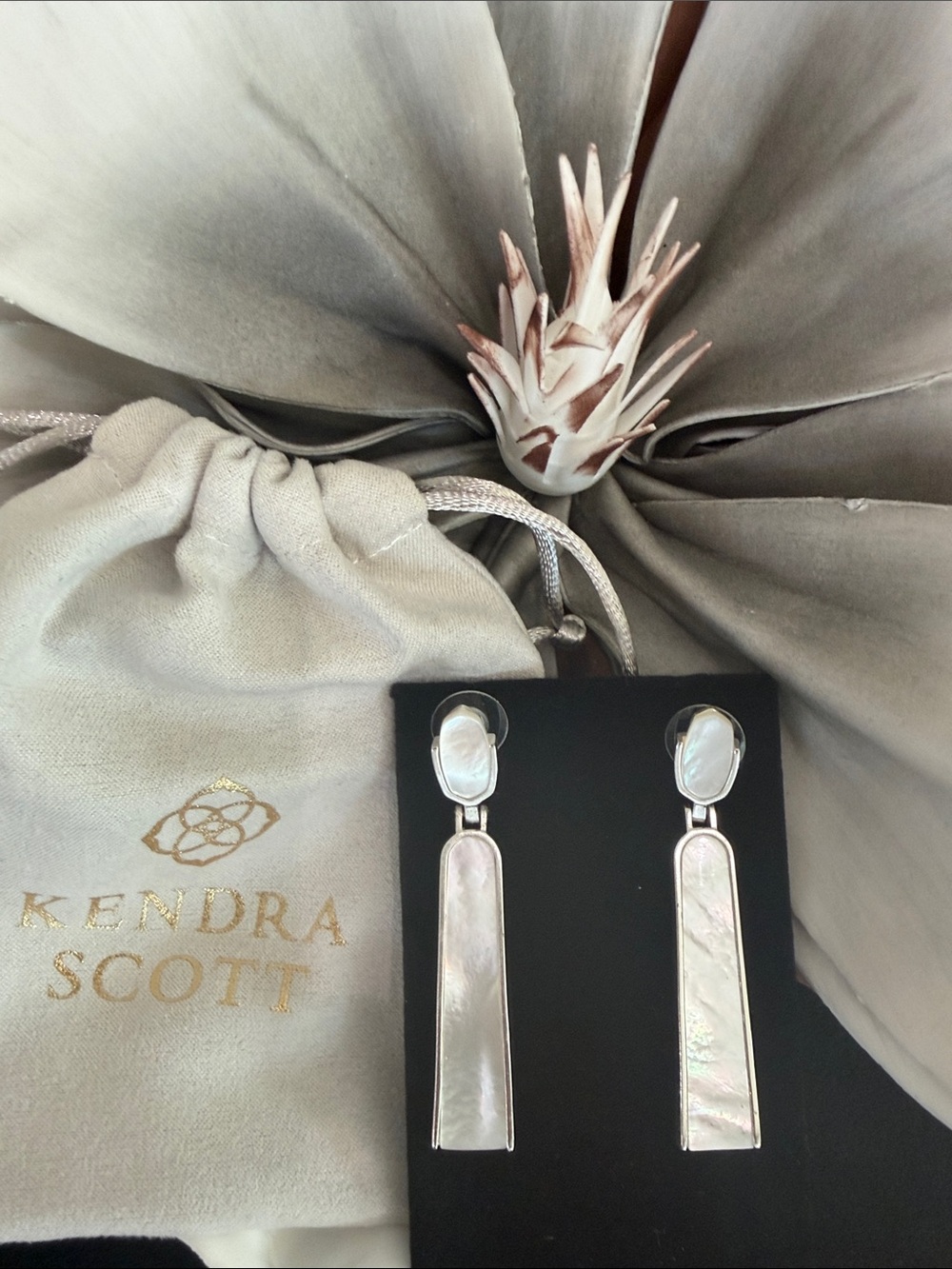 Vintage Kendra Scott Silver-Tone Mother-of-Pearl Long Drop Earrings